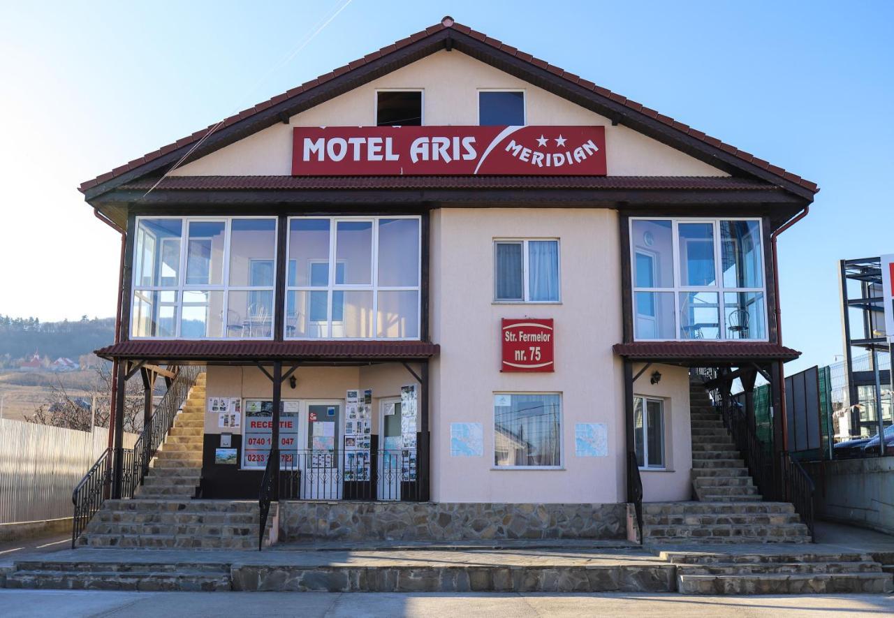 Motel Aris Meridian Пьятра-Нямц Экстерьер фото
