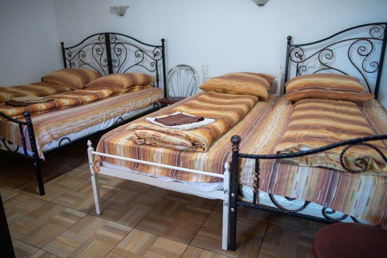 Motel Aris Meridian Пьятра-Нямц Экстерьер фото