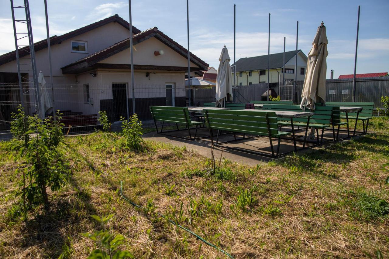 Motel Aris Meridian Пьятра-Нямц Экстерьер фото