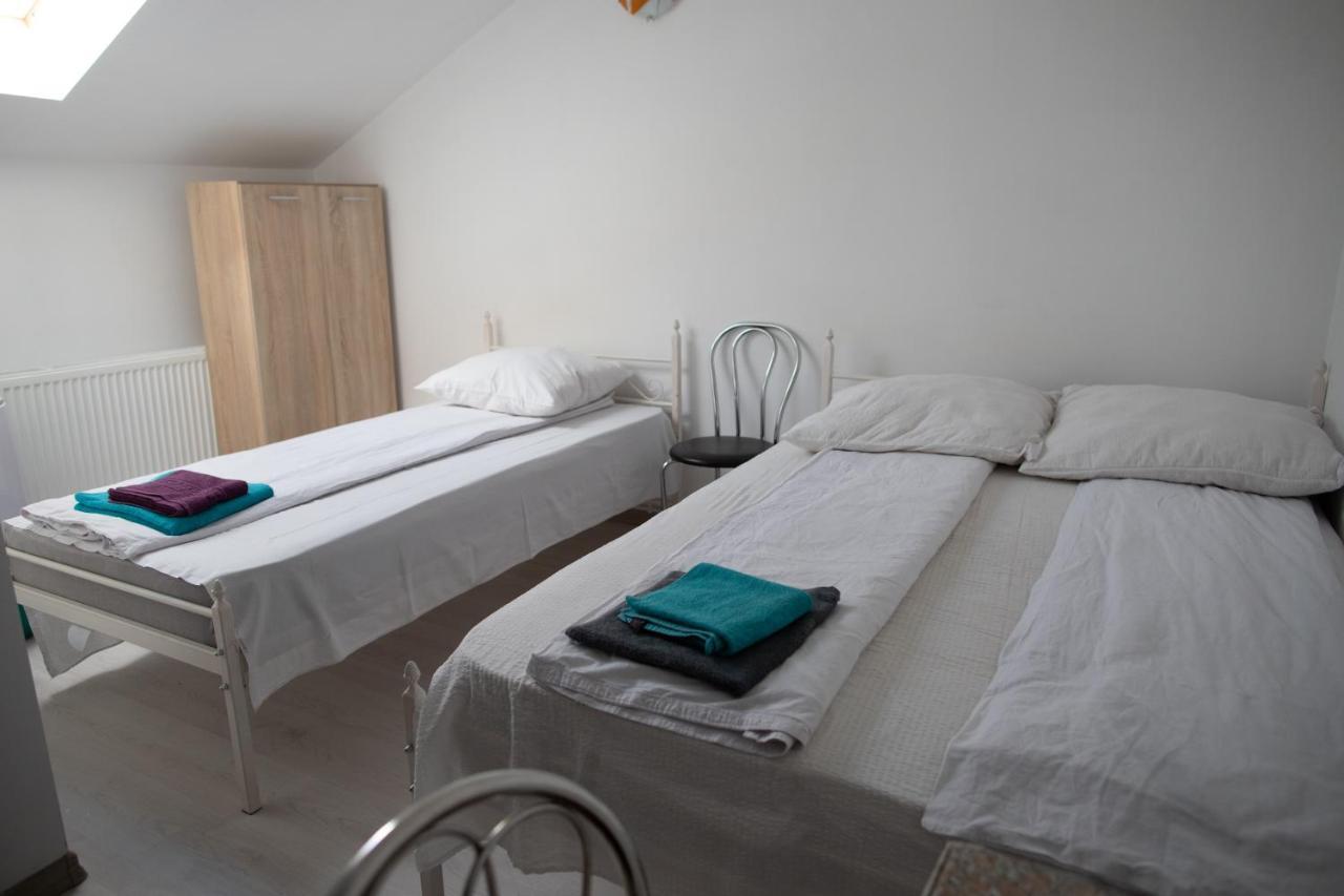 Motel Aris Meridian Пьятра-Нямц Экстерьер фото