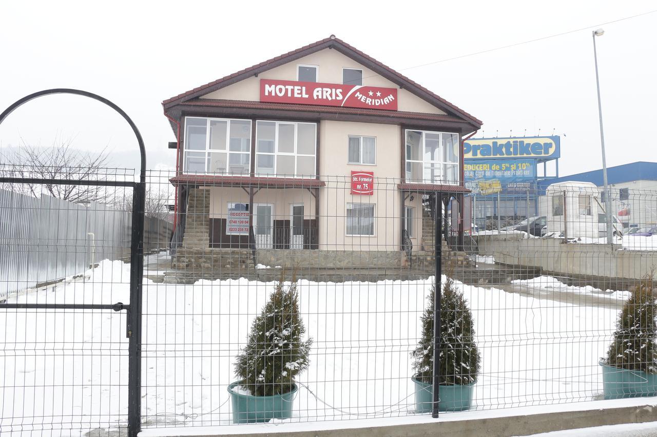 Motel Aris Meridian Пьятра-Нямц Экстерьер фото