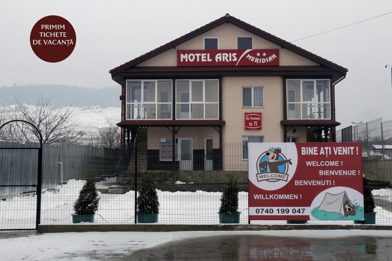 Motel Aris Meridian Пьятра-Нямц Экстерьер фото