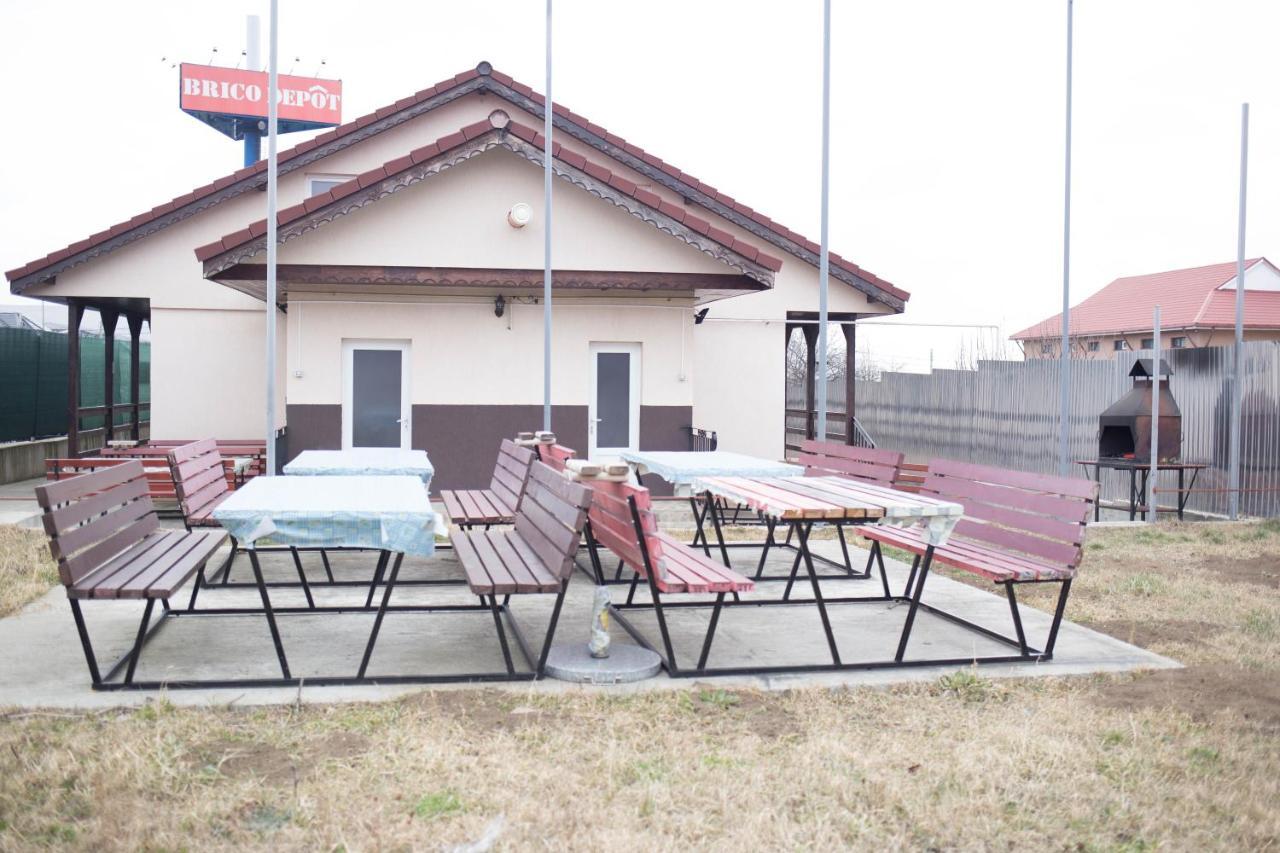 Motel Aris Meridian Пьятра-Нямц Экстерьер фото